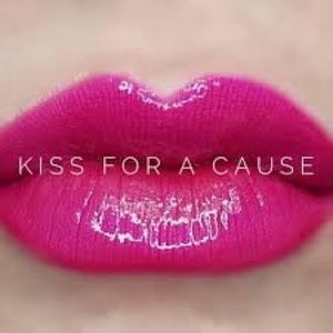 Sealed and NEW LipSense in Kiss for A Cause